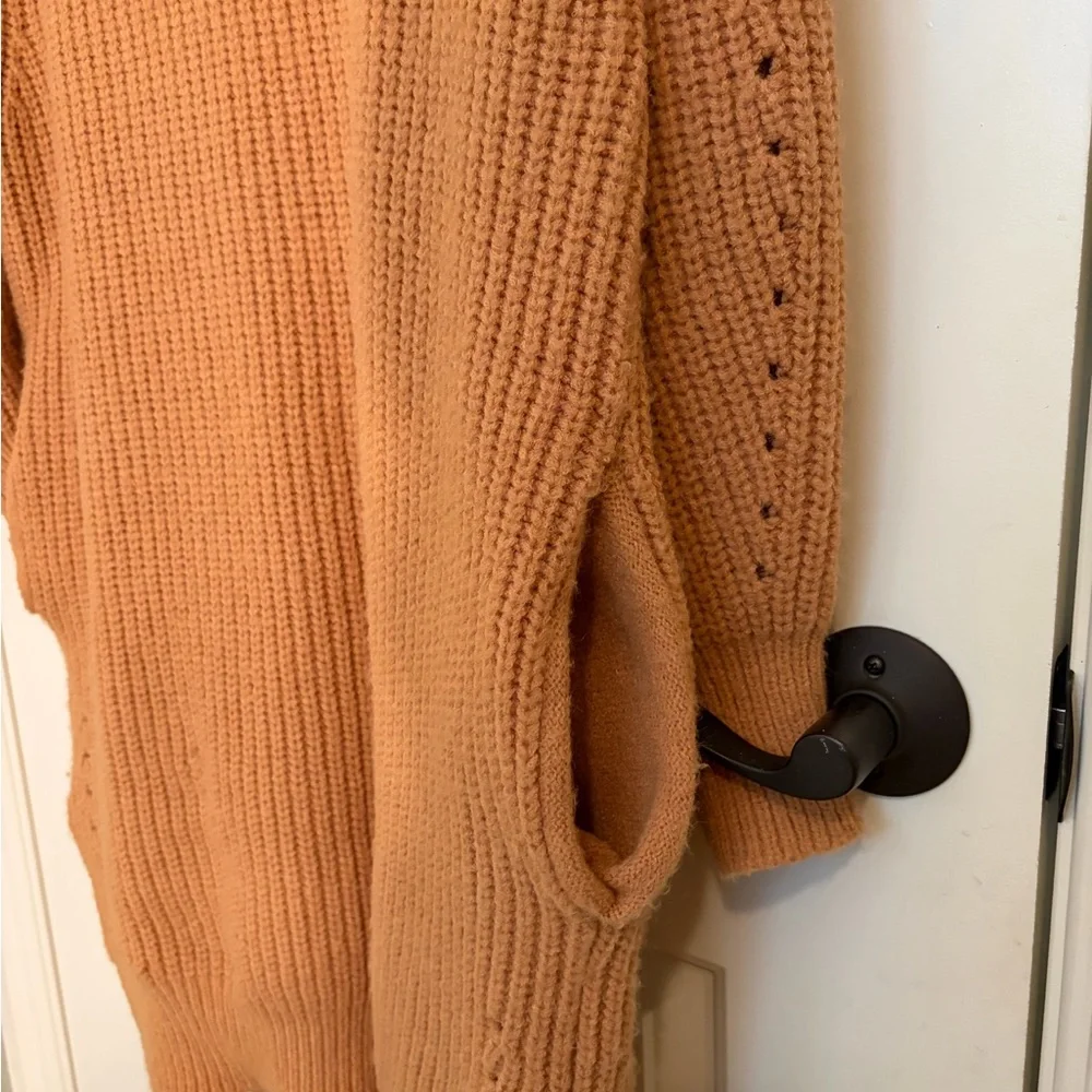 Bluivy Women's Warm Oversized Brownish Cardigan - Picture 3 of 7